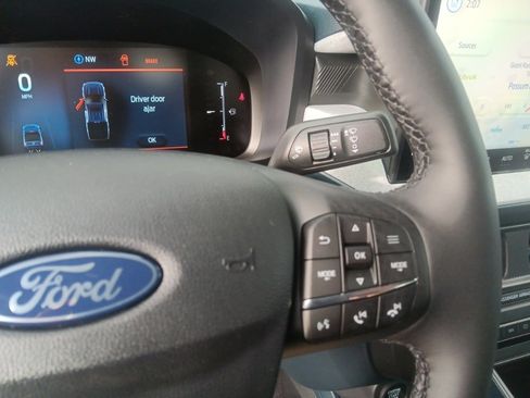 New 2026 Ford Maverick XLT w/ XLT Luxury Package image 39