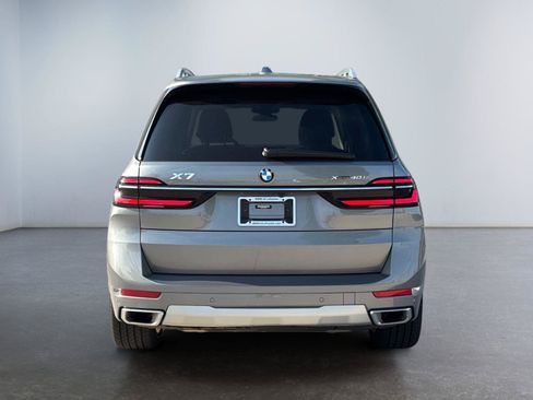Used 2024 BMW X7 xDrive40i AWD/4WD image 4