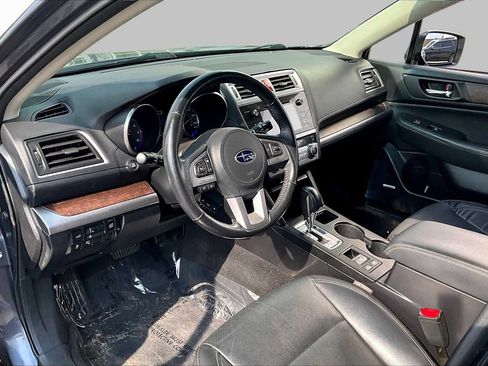 Used 2017 Subaru Outback 2.5i Limited AWD/4WD image 22