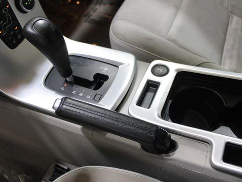 Used 2011 Volvo V50 T5 image 14