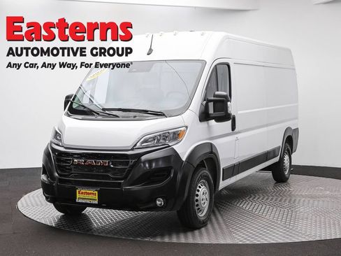 Used 2025 RAM ProMaster 2500 w/ Convenience Group FWD image 1