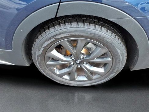 Used 2017 Hyundai Santa Fe Sport image 7