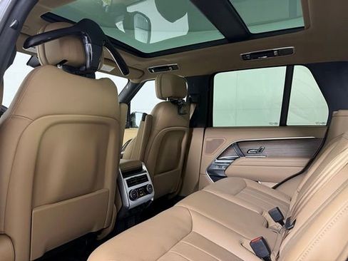 New 2026 Land Rover Range Rover SE image 19