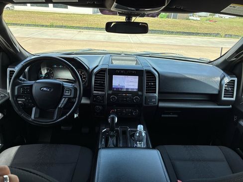 Used 2019 Ford F150 XLT w/ Equipment Group 302A Luxury AWD/4WD image 31