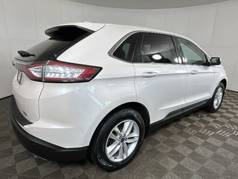 Used 2018 Ford Edge SEL w/ Equipment Group 201A AWD/4WD image 3