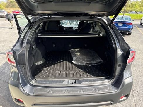 Used 2024 Subaru Outback Onyx Edition AWD/4WD image 6