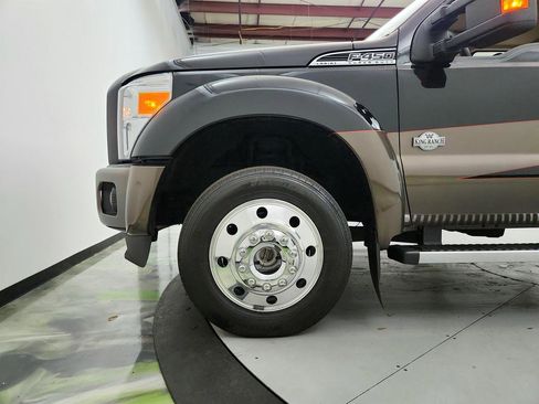 Used 2015 Ford F450 King Ranch w/ King Ranch Chrome Package image 30