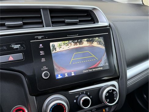 Used 2019 Honda Fit EX image 19