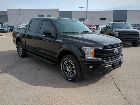 Used 2020 Ford F150 Lariat image 2