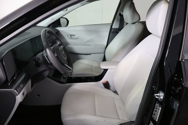 Used 2024 Hyundai Kona SEL FWD image 13