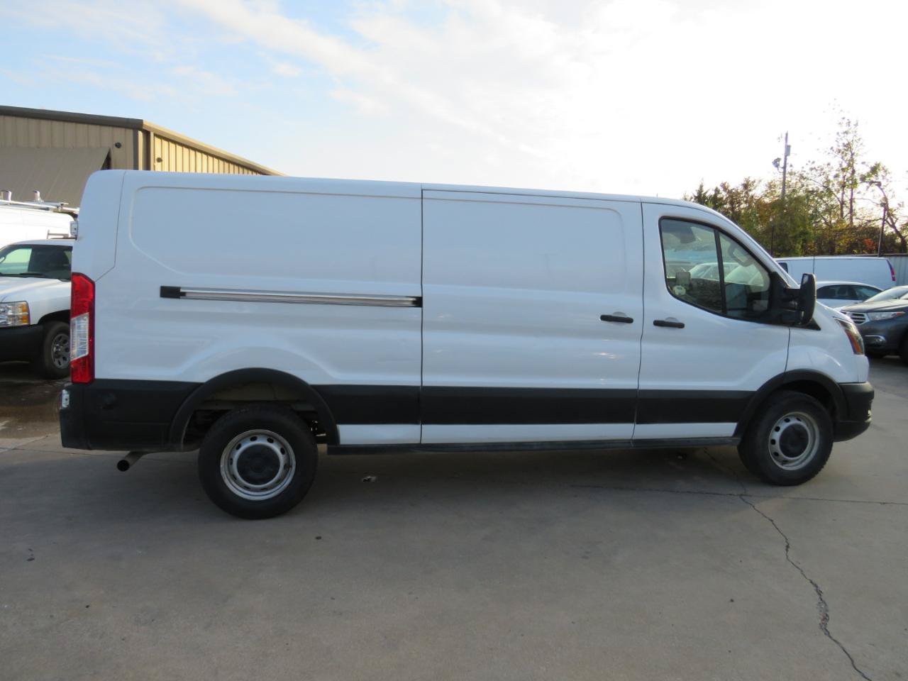 Used 2020 Ford Transit 250 Low Roof RWD image 5