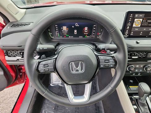 Certified 2023 Honda Accord Touring image 19