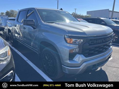 Used 2025 Chevrolet Silverado 1500 Custom image 17