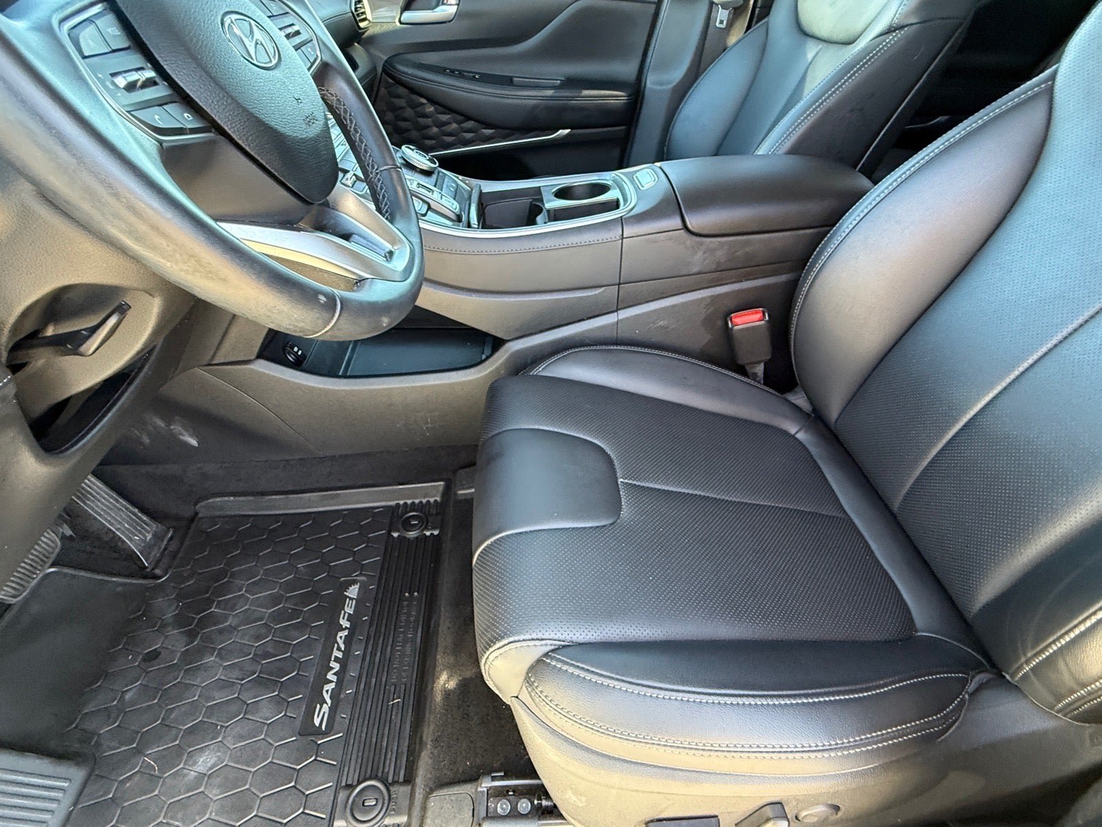 Used 2023 Hyundai Santa Fe SEL w/ Premium Package AWD/4WD image 12