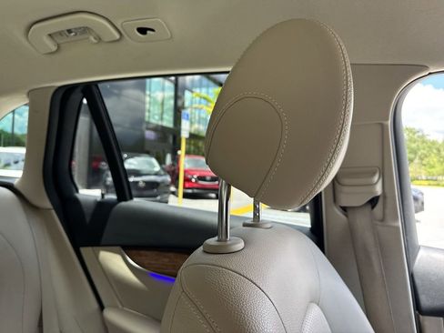 Used 2021 Mercedes-Benz GLC 300 image 20