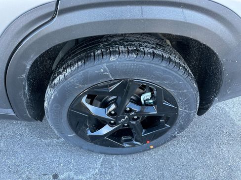 New 2026 Kia Seltos EX image 9