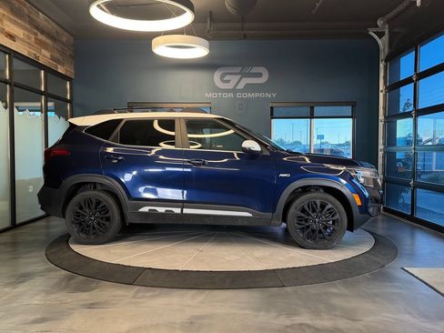 Used 2023 Kia Seltos Nightfall Edition AWD/4WD image 2