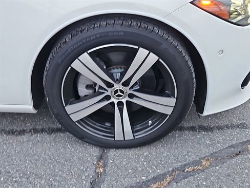 Used 2024 Mercedes-Benz C 300 4MATIC Sedan w/ Exclusive Trim Package image 10
