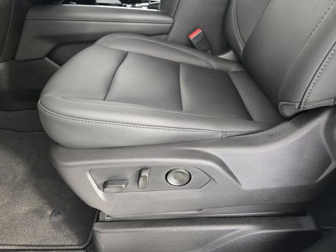 New 2026 Chevrolet Suburban LT w/ Comfort Package RWD image 26