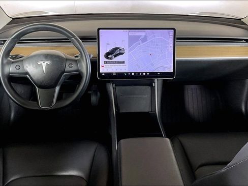 Used 2018 Tesla Model 3 Mid Range RWD image 15