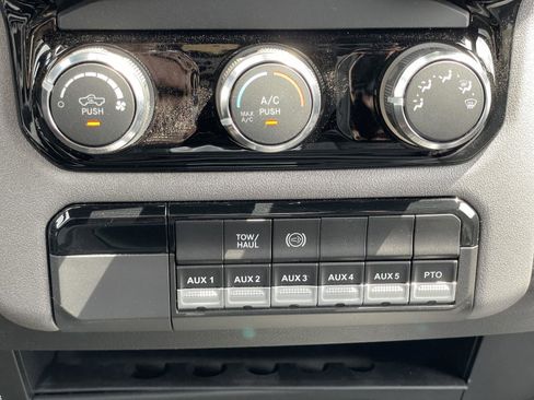 New 2026 RAM 3500 Tradesman AWD/4WD image 26