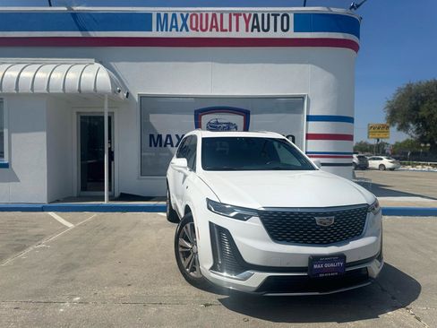 Used 2022 Cadillac XT6 Premium Luxury w/ Technology Package image 17