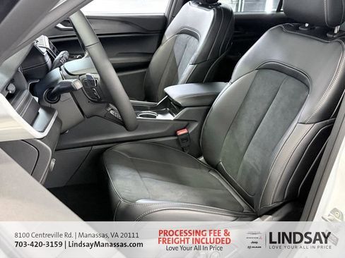 New 2025 Jeep Grand Cherokee Altitude image 19