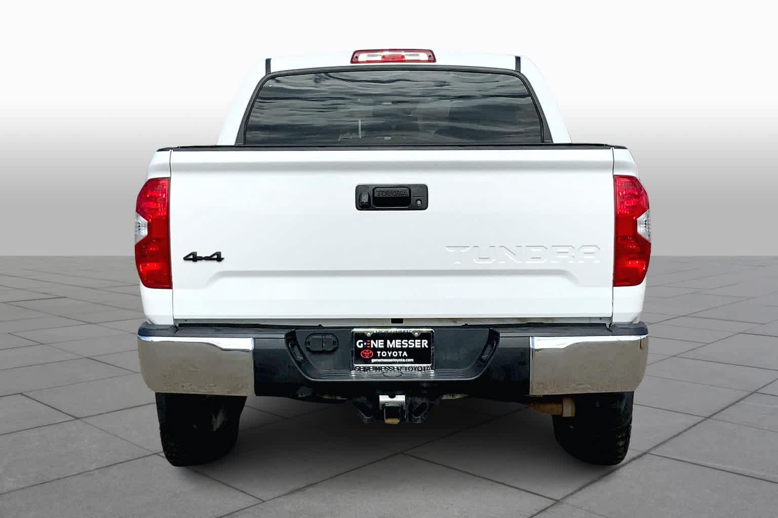 Used 2020 Toyota Tundra SR5 w/ SR5 Upgrade Package AWD/4WD image 5