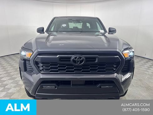 Used 2025 Toyota Tacoma TRD Off-Road AWD/4WD image 2