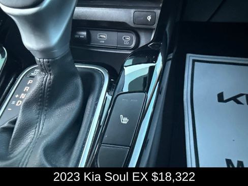 Used 2023 Kia Soul EX FWD image 30