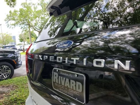Used 2025 Ford Expedition Max Platinum AWD/4WD image 6