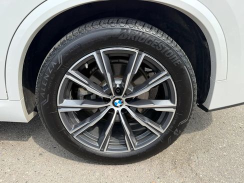 Used 2020 BMW X5 xDrive40i w/ M Sport Package AWD/4WD image 11