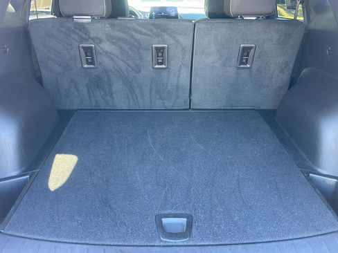 Used 2025 Chevrolet Blazer LT FWD image 34