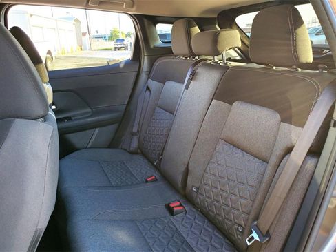 New 2025 Nissan Kicks SV w/ Charging Package image 18