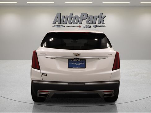 Used 2020 Cadillac XT5 Premium Luxury w/ Platinum Package FWD image 5