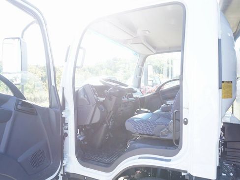 New 2025 Chevrolet Low Cab Forward RWD image 3