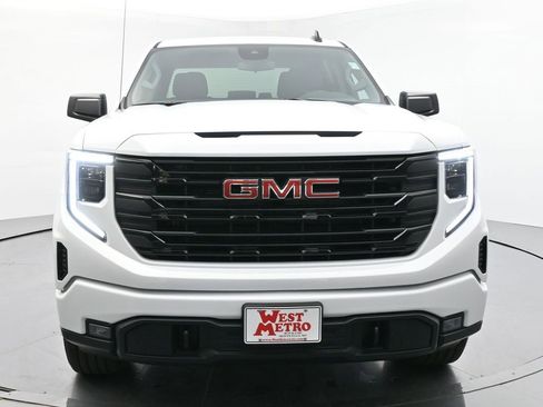 New 2026 GMC Sierra 1500 Elevation image 19