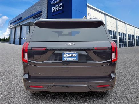 New 2025 Ford Expedition Max Platinum w/ Stealth Performance Package image 22