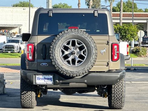 New 2025 Ford Bronco Badlands image 5
