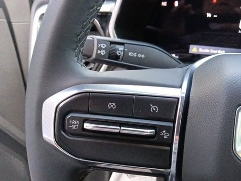 Used 2024 GMC Canyon Elevation w/ Convenience Package image 18