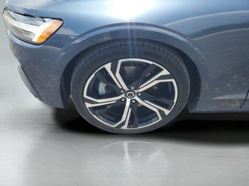 Used 2024 Volvo S60 B5 Core FWD image 55