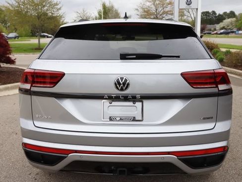 Used 2023 Volkswagen Atlas Cross Sport SEL R-Line AWD/4WD image 4
