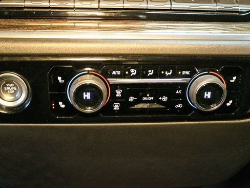 Used 2023 Chevrolet Silverado 1500 LT image 26