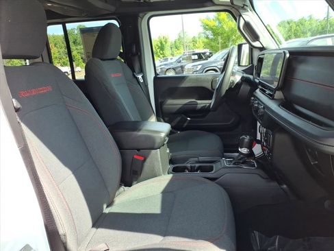Used 2024 Jeep Wrangler Unlimited Rubicon AWD/4WD image 28