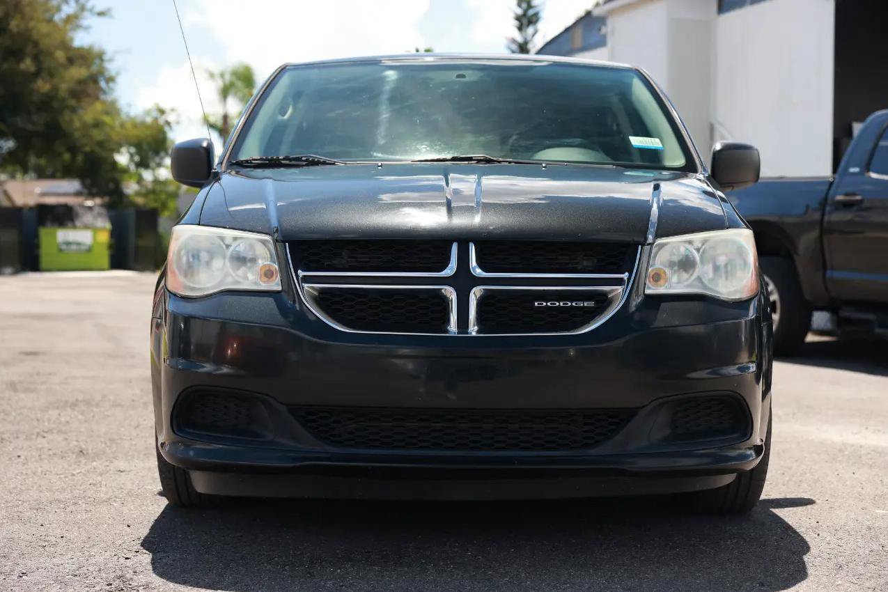 Used 2011 Dodge Grand Caravan Express FWD image 15