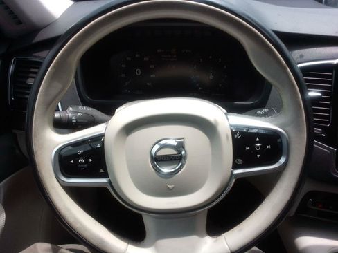 Used 2017 Volvo XC90 T6 Momentum w/ Vision Package AWD/4WD image 8