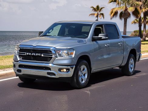 Used 2022 RAM 1500 Big Horn AWD/4WD image 4