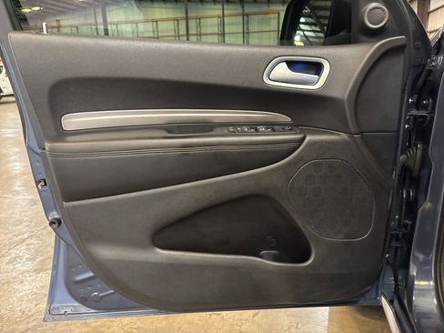 Used 2020 Dodge Durango SXT image 17
