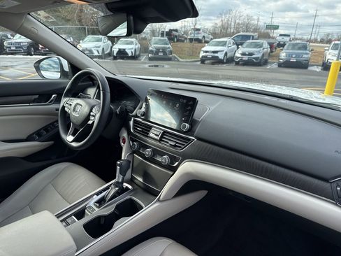 Used 2019 Honda Accord EX-L image 14