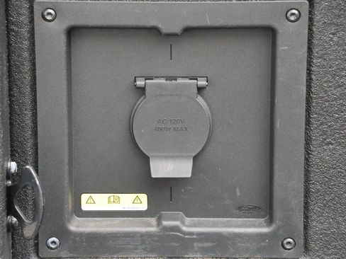 Used 2023 Ford F150 Lariat w/ Equipment Group 502A High image 12